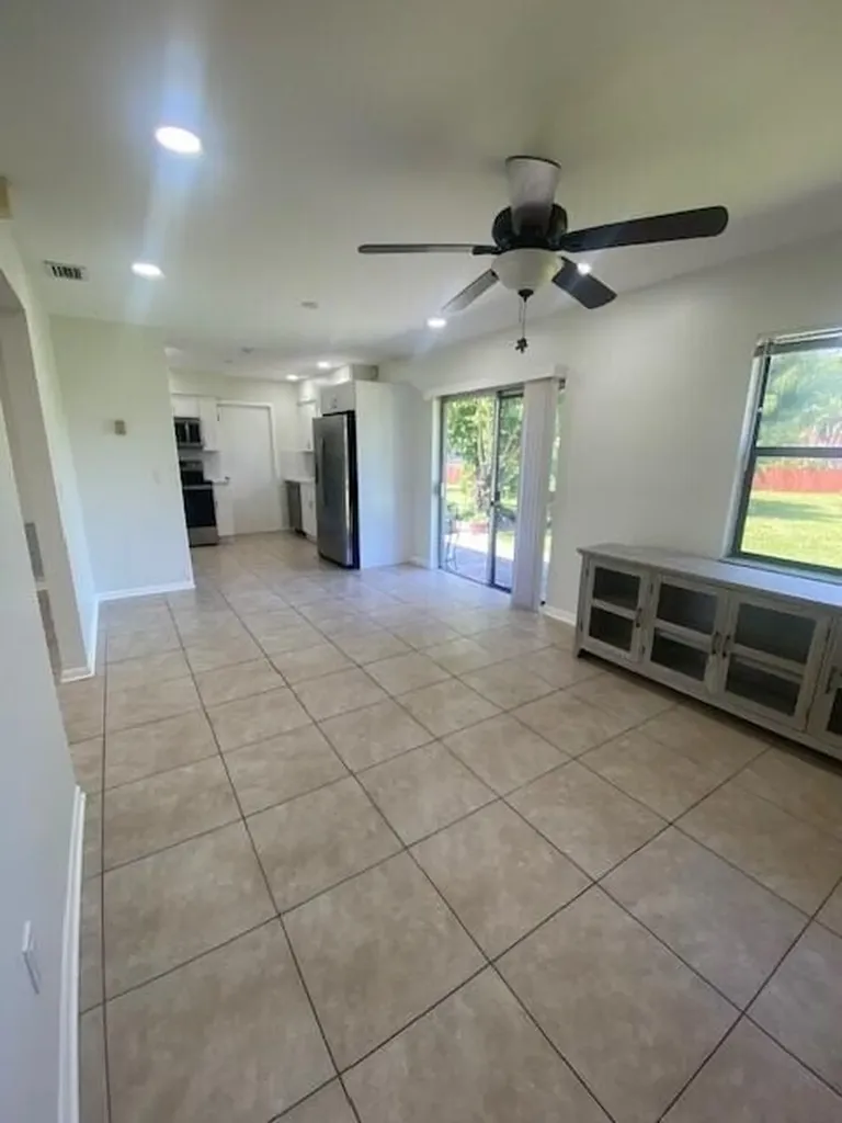 1100 Cameo Circle West Palm Beach FL 33417