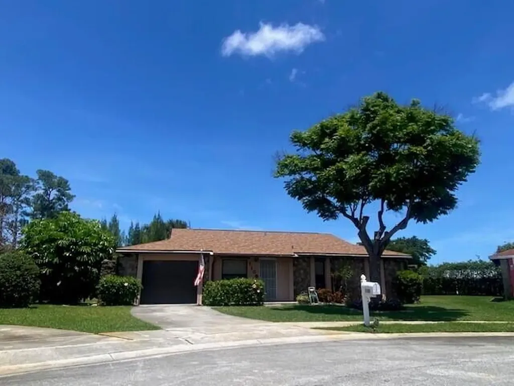 1100 Cameo Circle West Palm Beach FL 33417