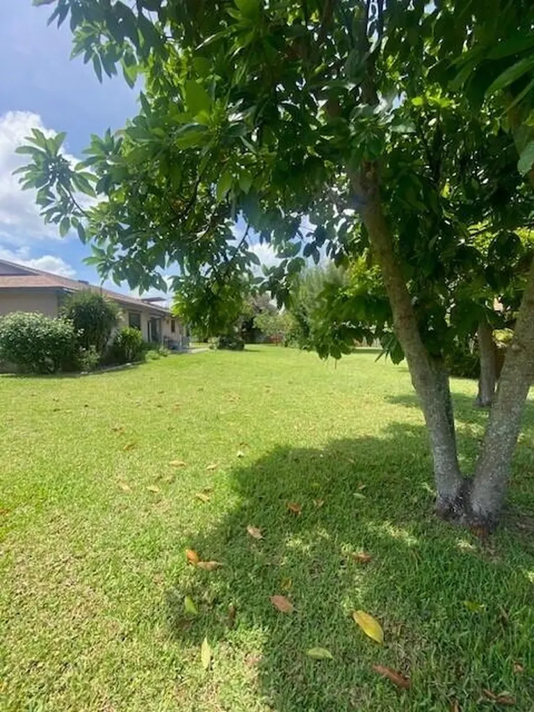 1100 Cameo Circle West Palm Beach FL 33417
