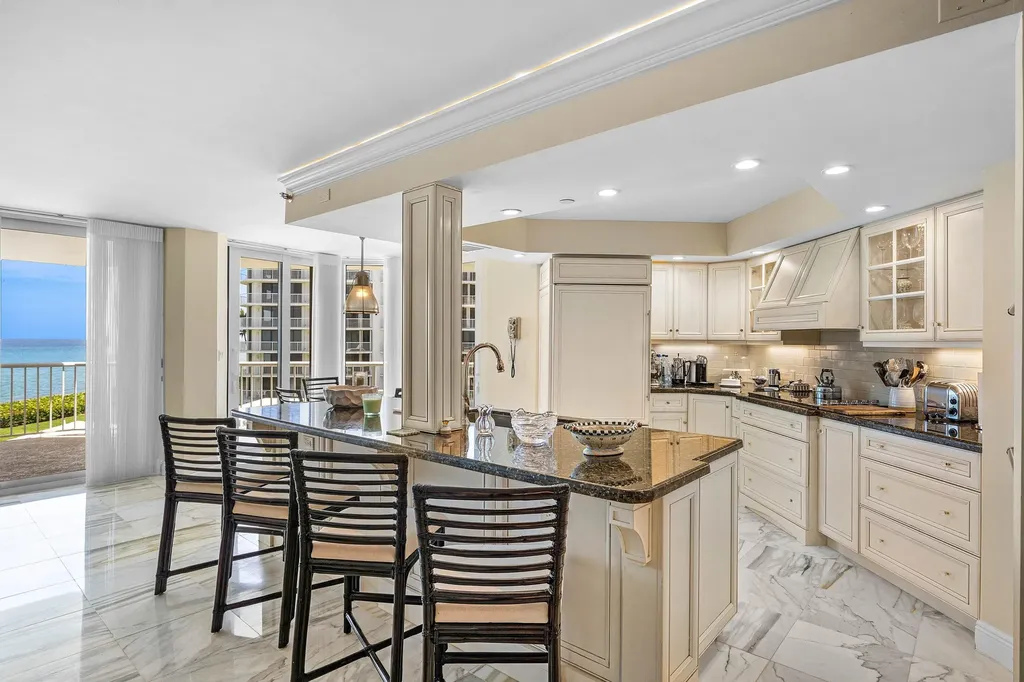 3170 S Ocean Boulevard Palm Beach FL 33480