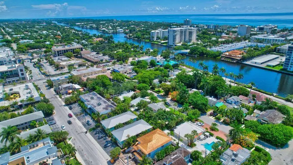 49 SE 7th Avenue Delray Beach FL 33483