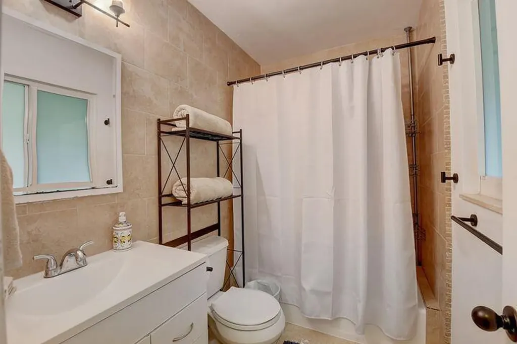 49 SE 7th Avenue Delray Beach FL 33483