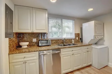49 SE 7th Avenue Delray Beach FL 33483
