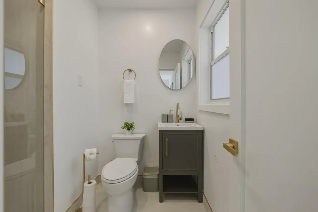 610 NE 16th Terrace Fort Lauderdale FL 33304