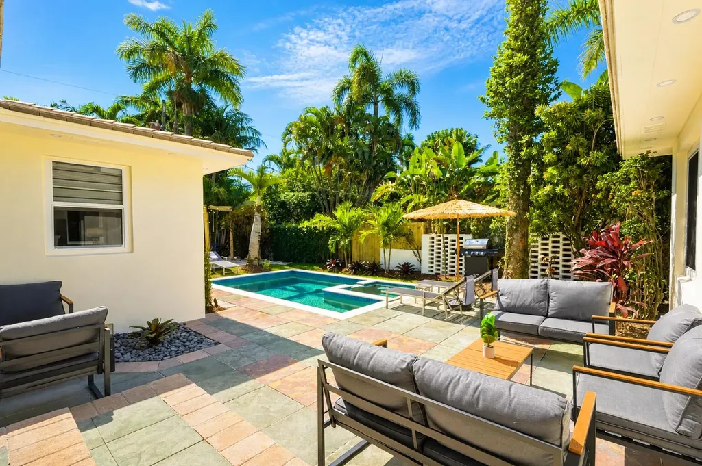 610 NE 16th Terrace Fort Lauderdale FL 33304