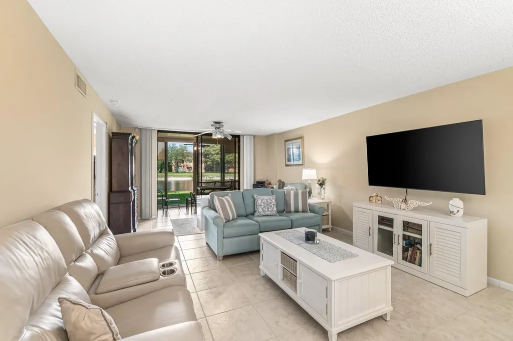 5550 Witney Drive Delray Beach FL 33484