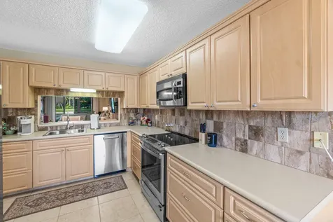 5550 Witney Drive Delray Beach FL 33484