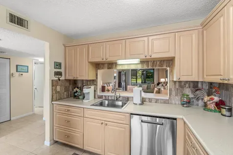 5550 Witney Drive Delray Beach FL 33484