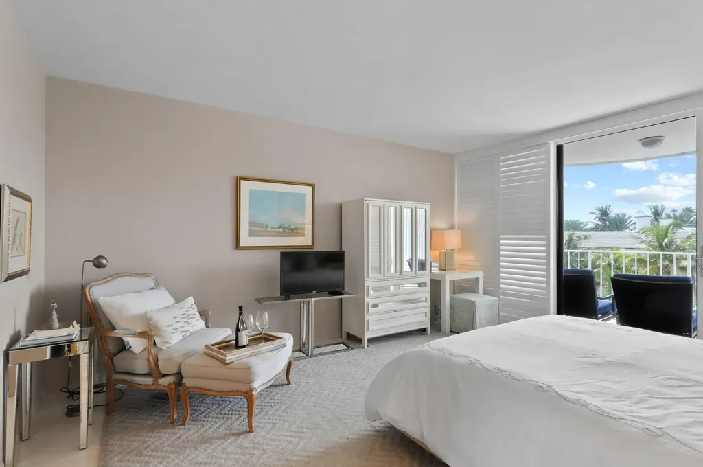2295 S Ocean Boulevard Palm Beach FL 33480