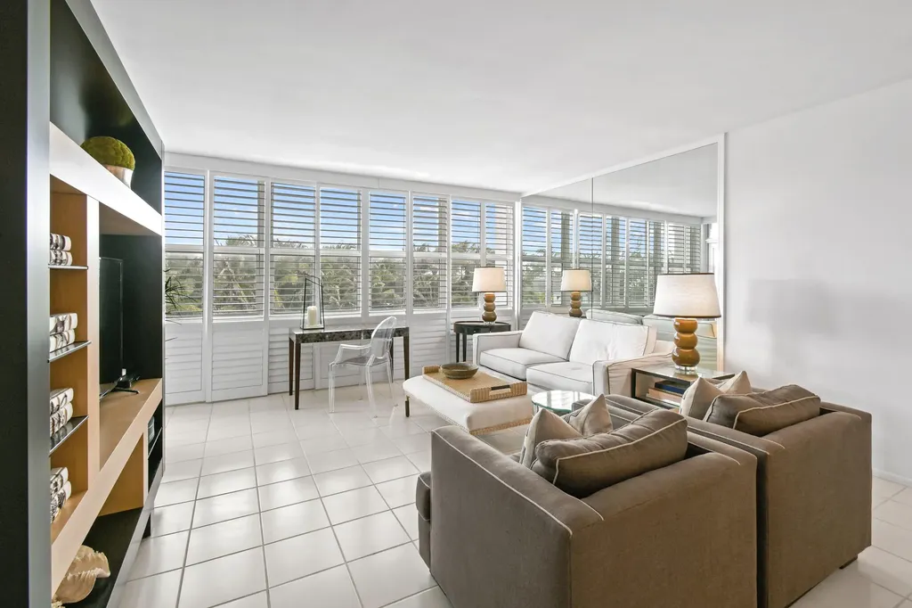 2295 S Ocean Boulevard Palm Beach FL 33480