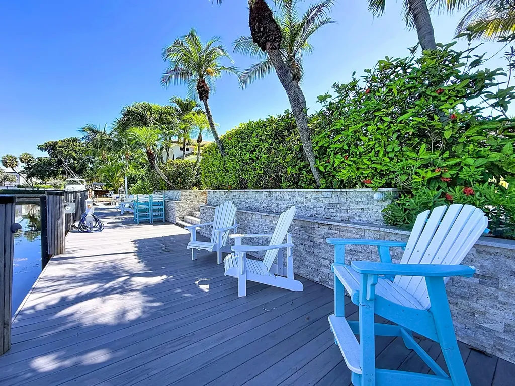 3851 NE 24th Avenue Lighthouse Point FL 33064