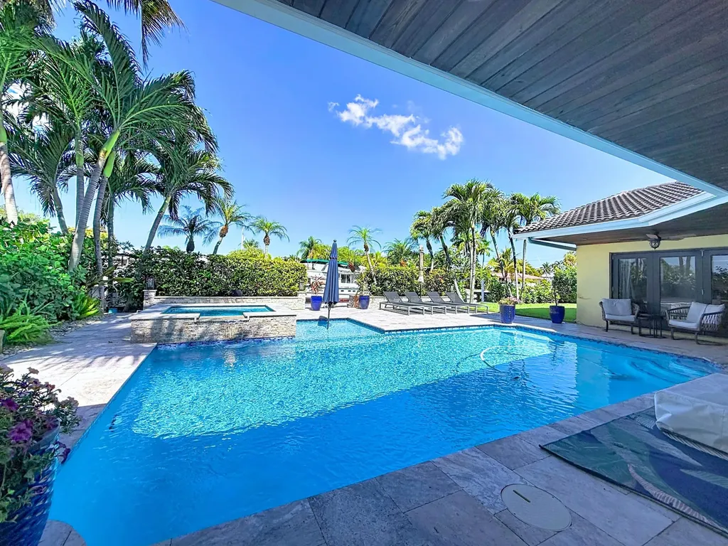 3851 NE 24th Avenue Lighthouse Point FL 33064