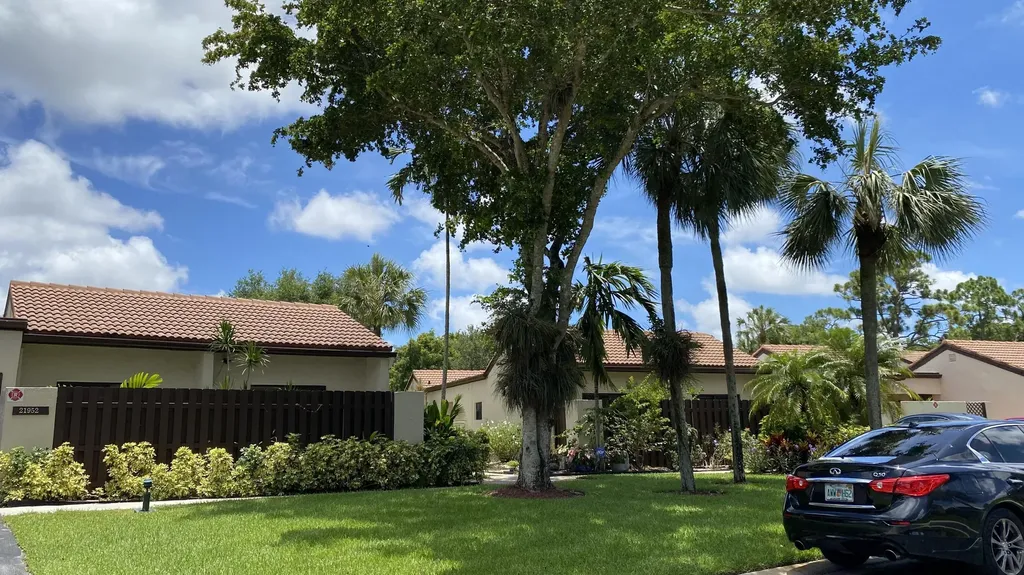 21952 Cypress Drive Boca Raton FL 33433