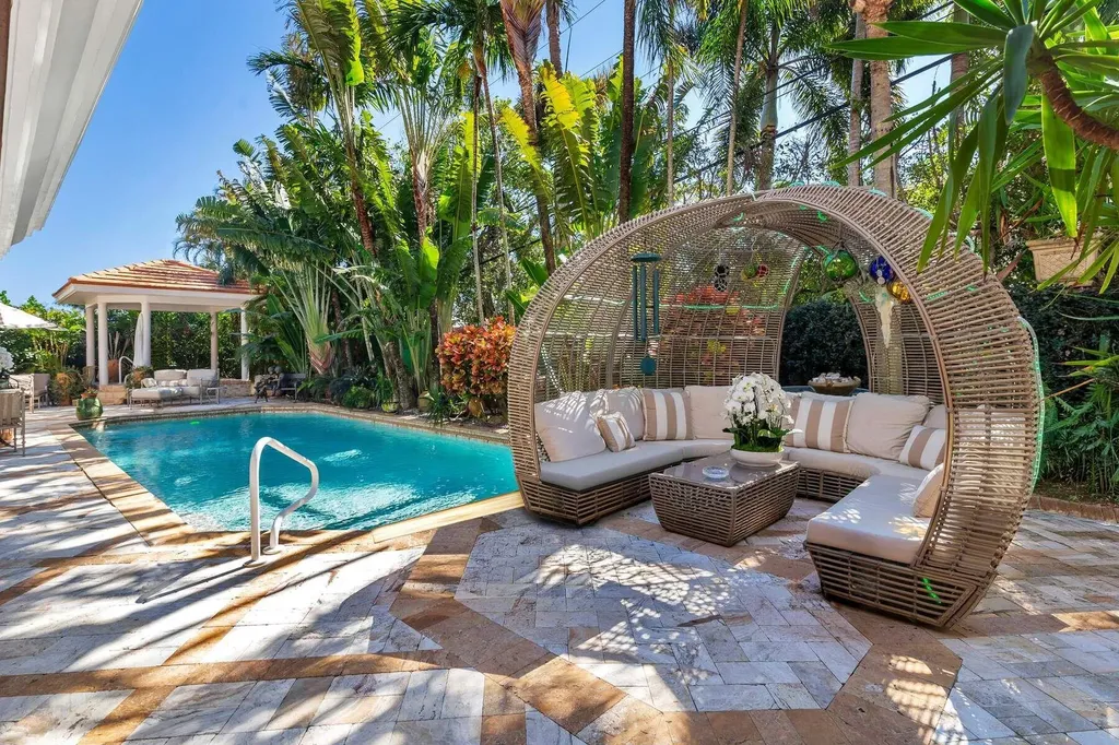 286 Jamaica Lane Palm Beach FL 33480