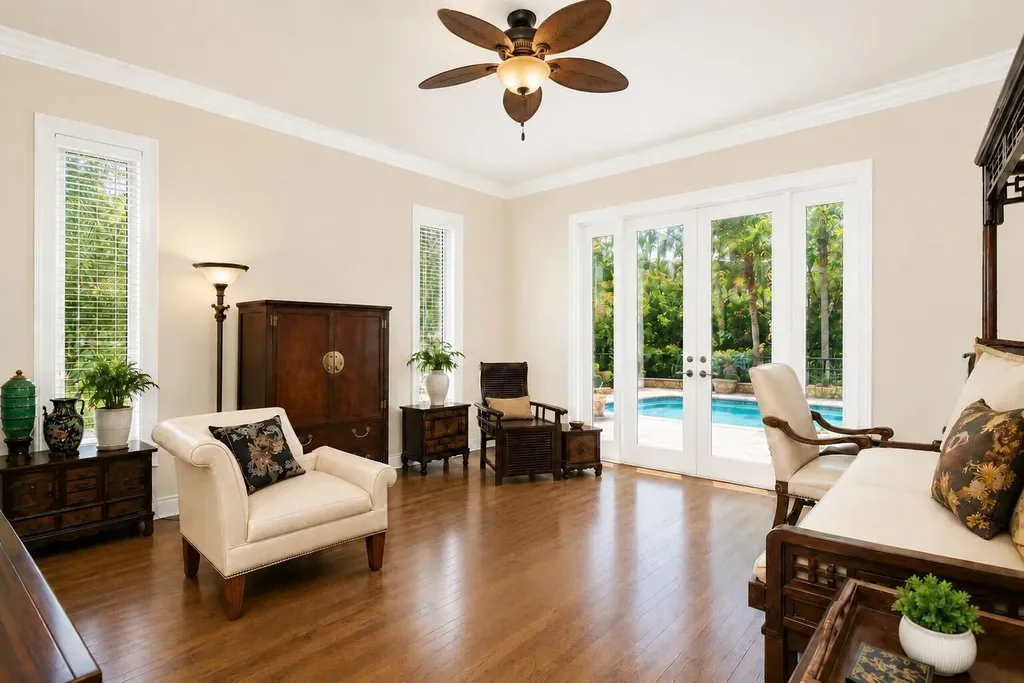 286 Jamaica Lane Palm Beach FL 33480