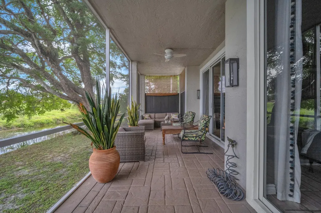 11813 Pebblewood Drive Wellington FL 33414
