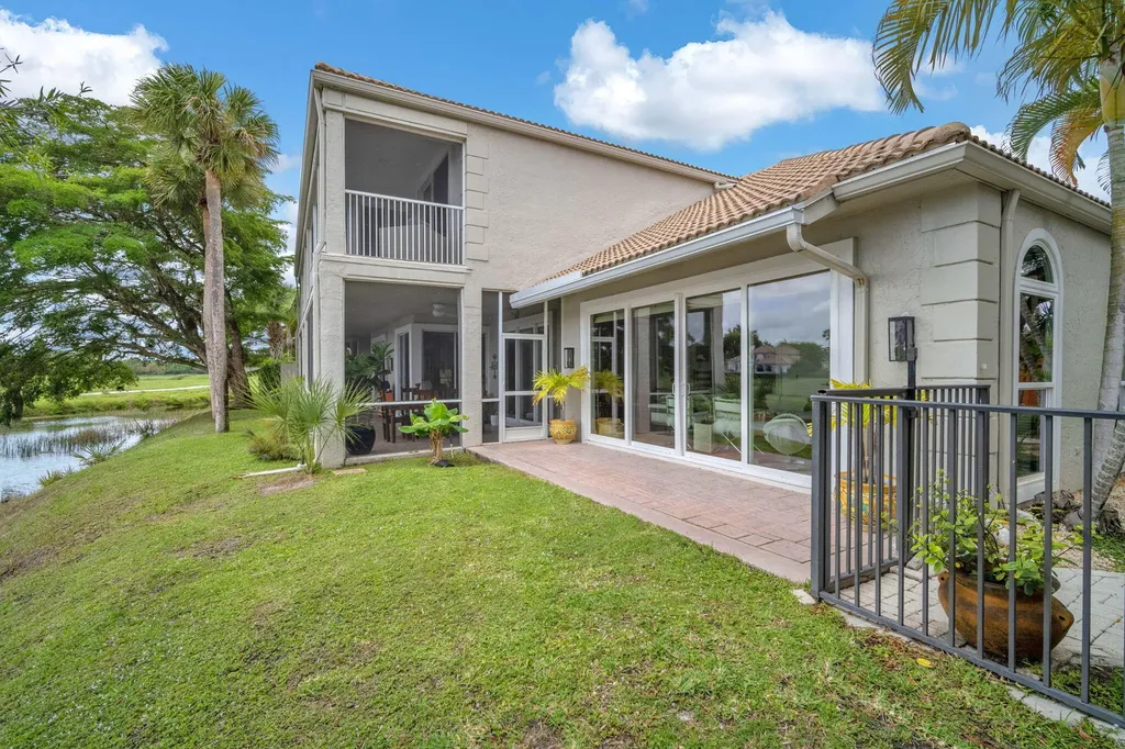 11813 Pebblewood Drive Wellington FL 33414