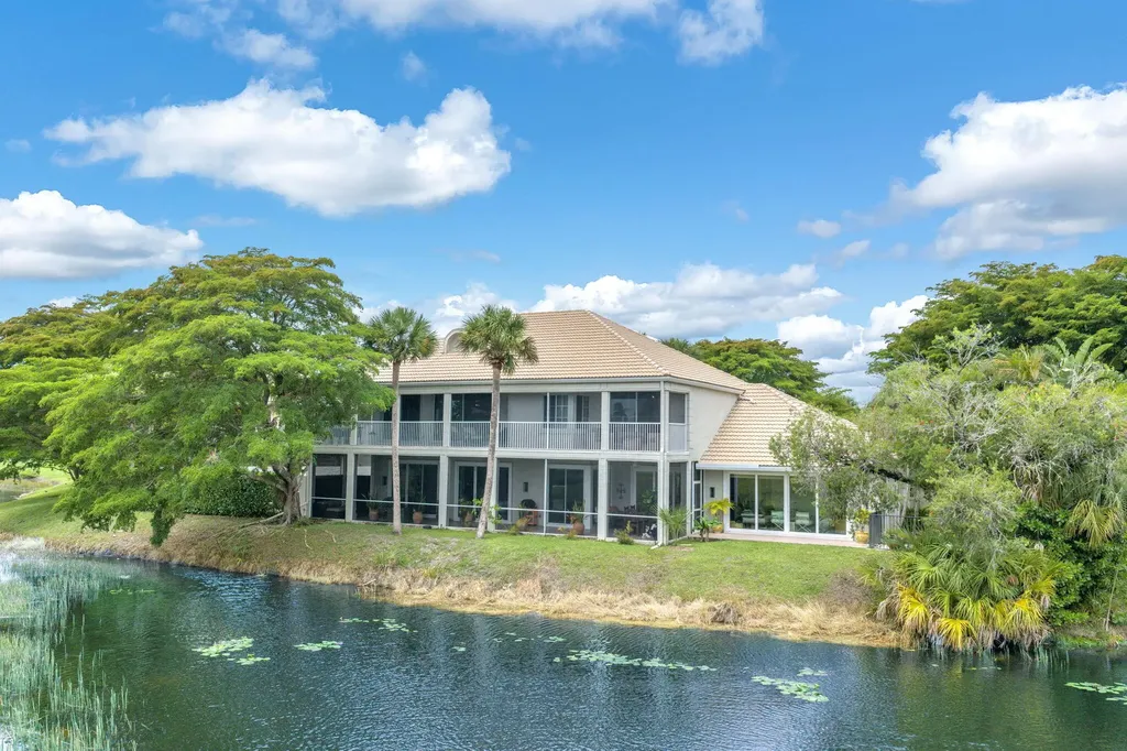 11813 Pebblewood Drive Wellington FL 33414