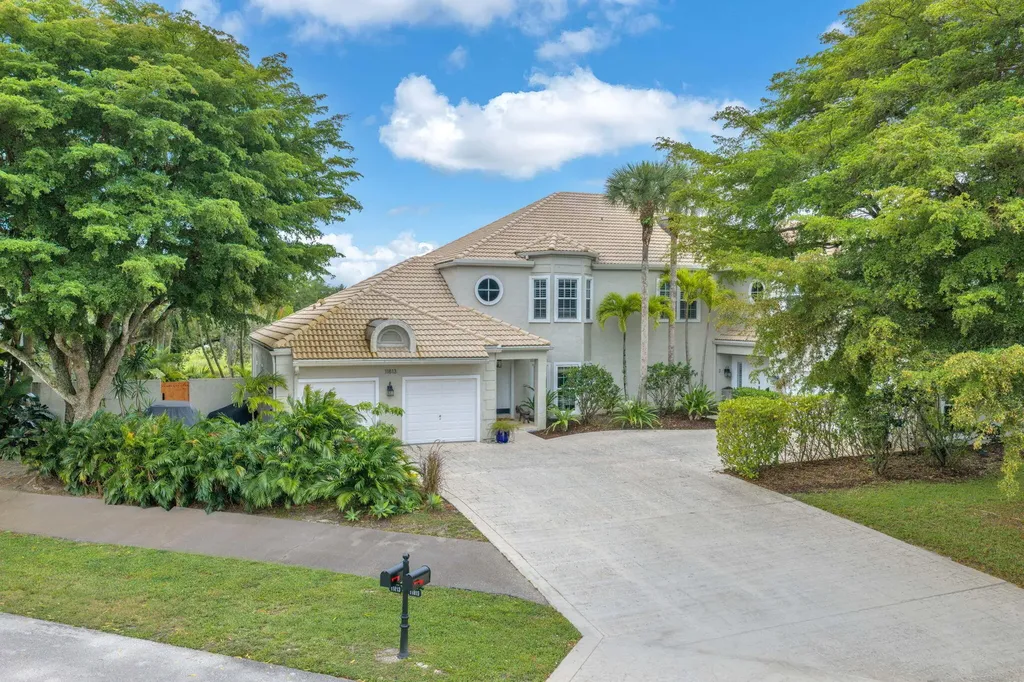 11813 Pebblewood Drive Wellington FL 33414
