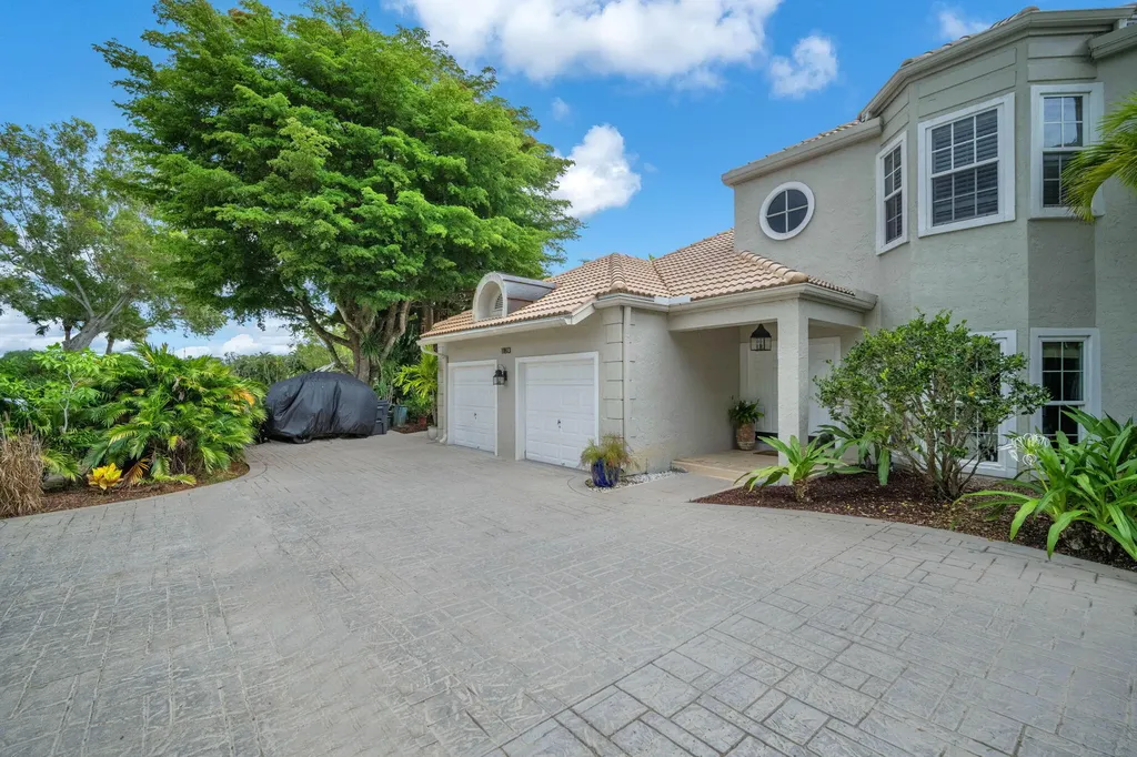 11813 Pebblewood Drive Wellington FL 33414