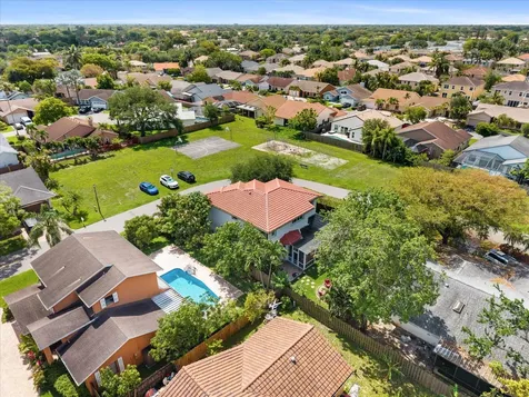 2670 NW 123rd Drive Coral Springs FL 33065