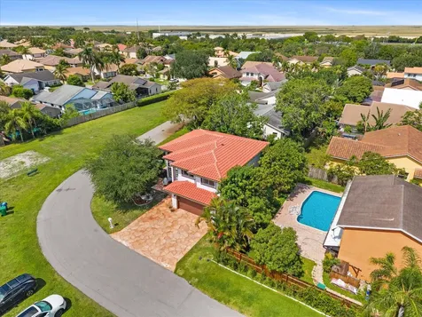 2670 NW 123rd Drive Coral Springs FL 33065