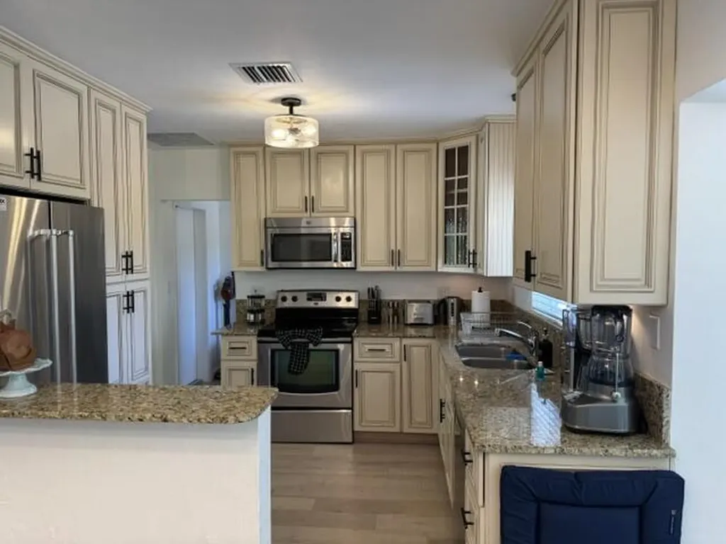 632 SW 8th Avenue Fort Lauderdale FL 33315