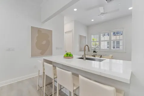 504 SE 7th Street Fort Lauderdale FL 33301