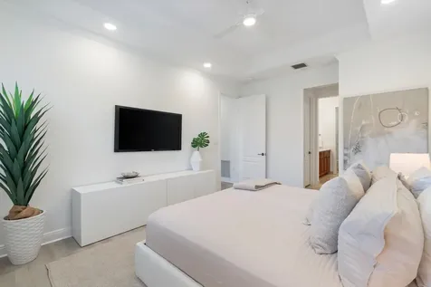 504 SE 7th Street Fort Lauderdale FL 33301