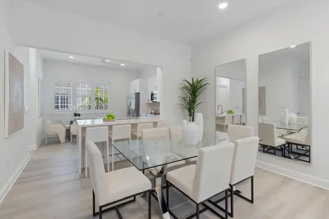 504 SE 7th Street Fort Lauderdale FL 33301