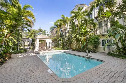 504 SE 7th Street Fort Lauderdale FL 33301