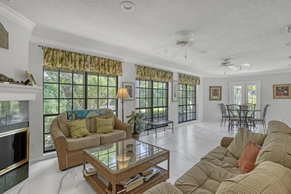 652 Cypress Key Circle Atlantis FL 33462