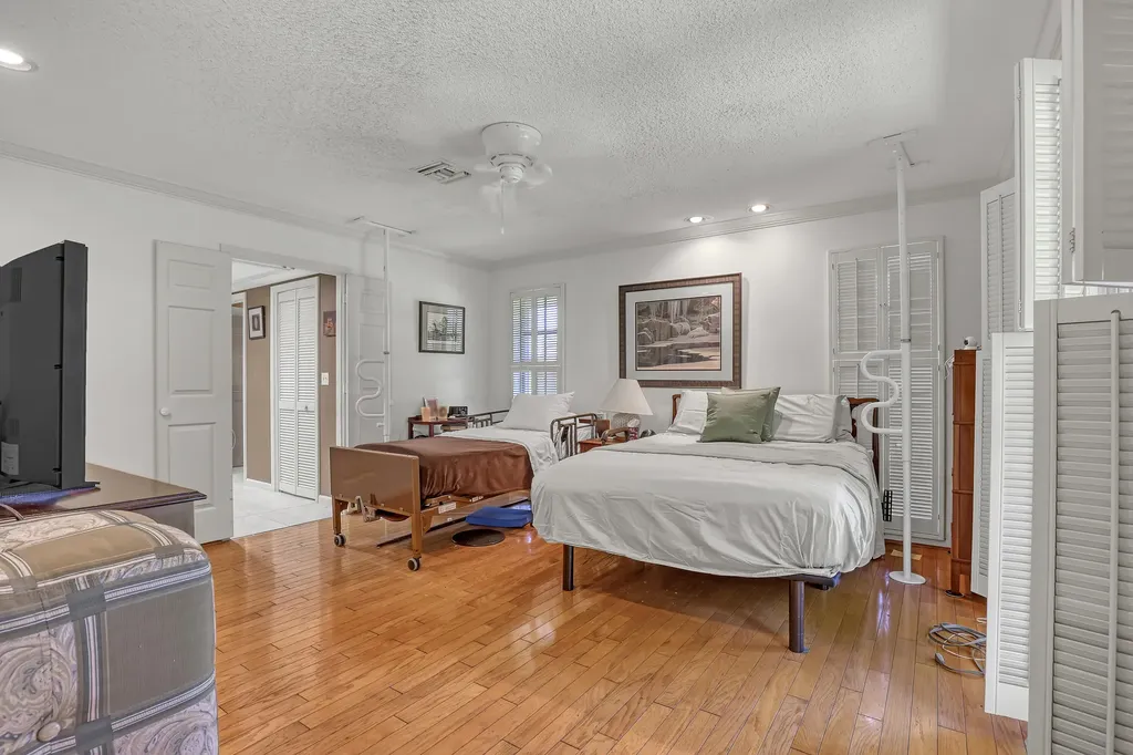 652 Cypress Key Circle Atlantis FL 33462