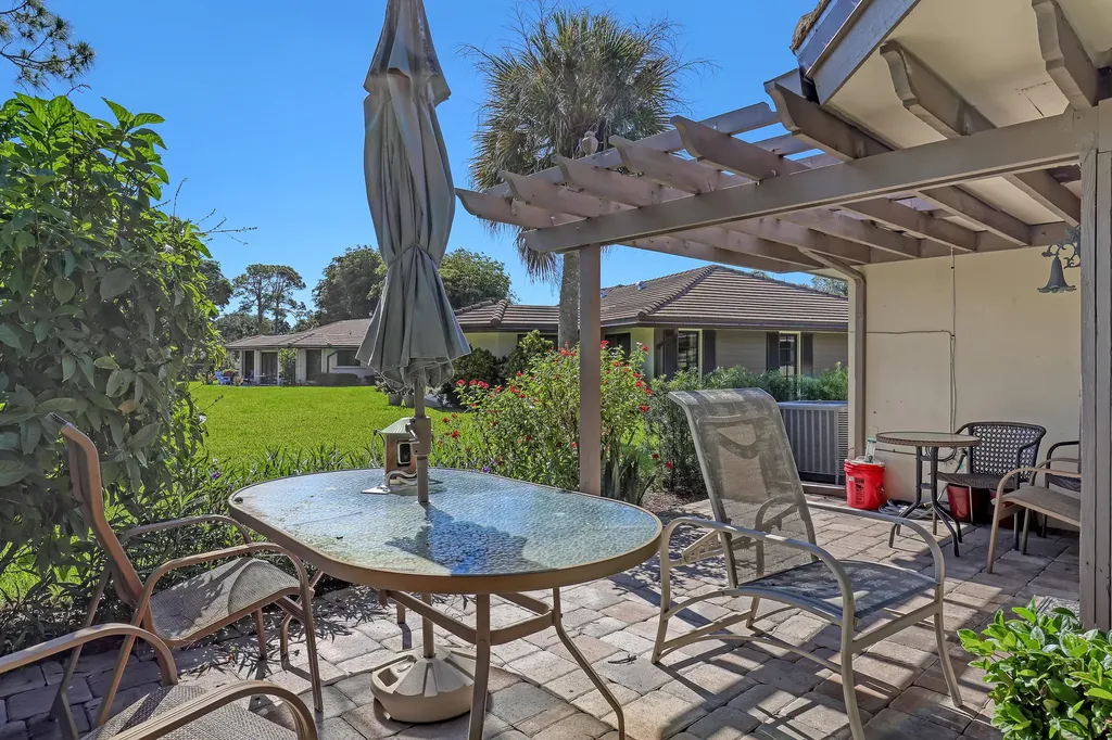 652 Cypress Key Circle Atlantis FL 33462