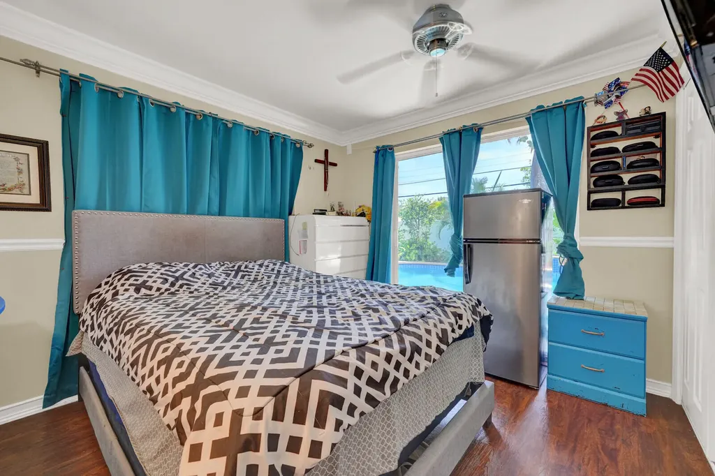 910 NE 23rd Court Pompano Beach FL 33064