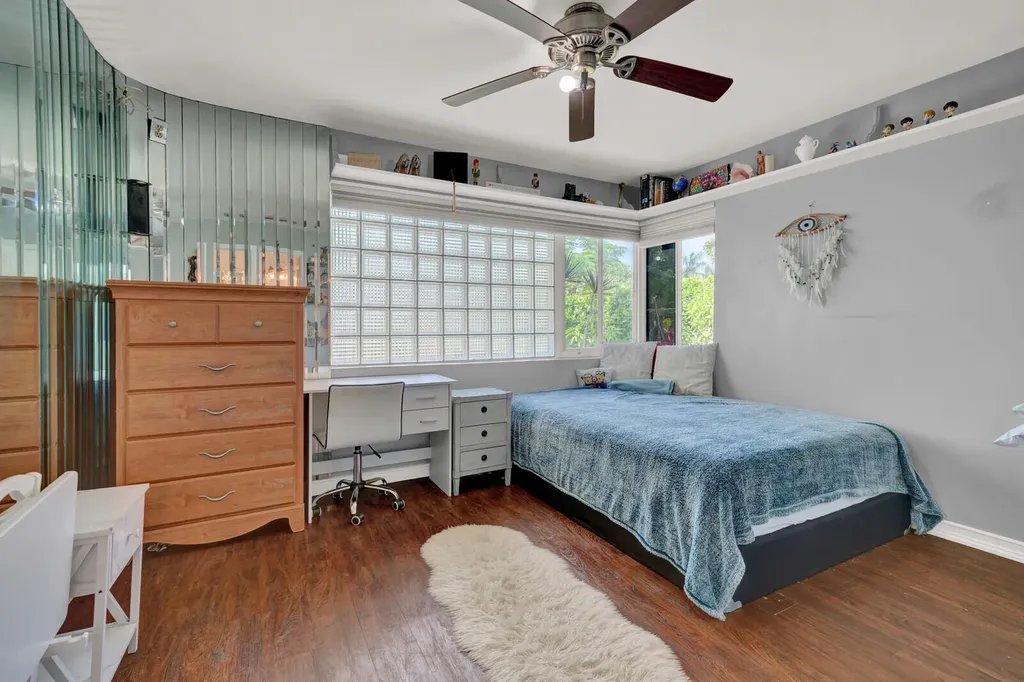 910 NE 23rd Court Pompano Beach FL 33064