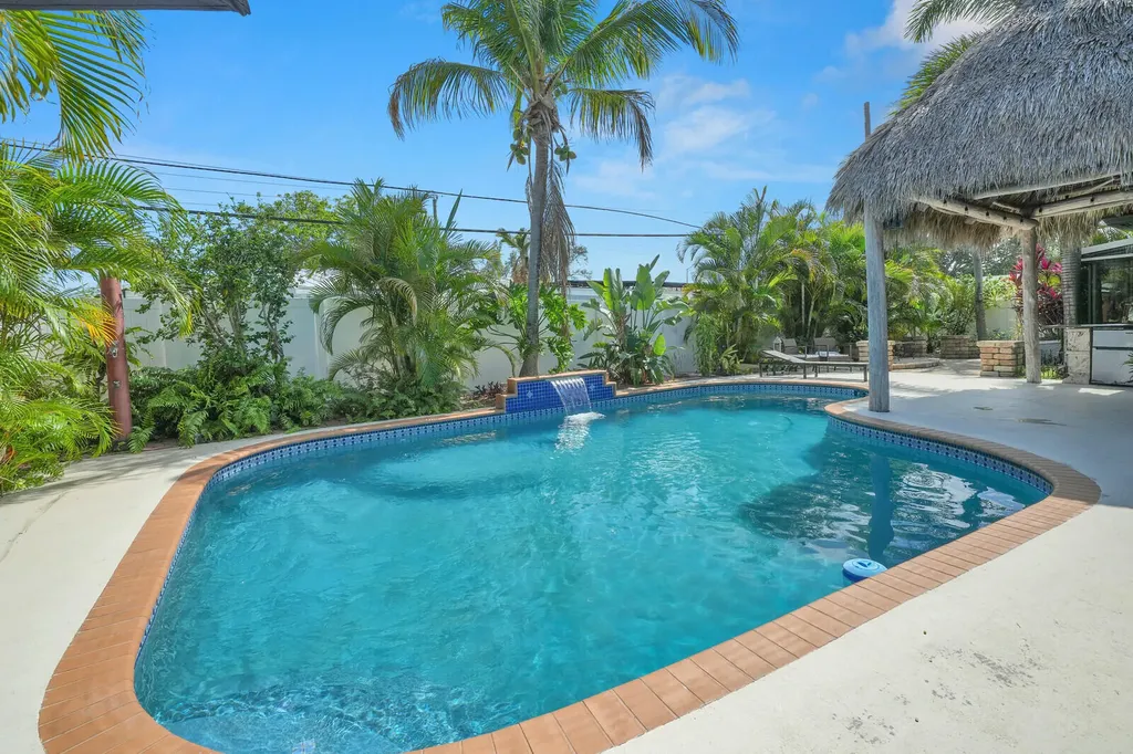910 NE 23rd Court Pompano Beach FL 33064