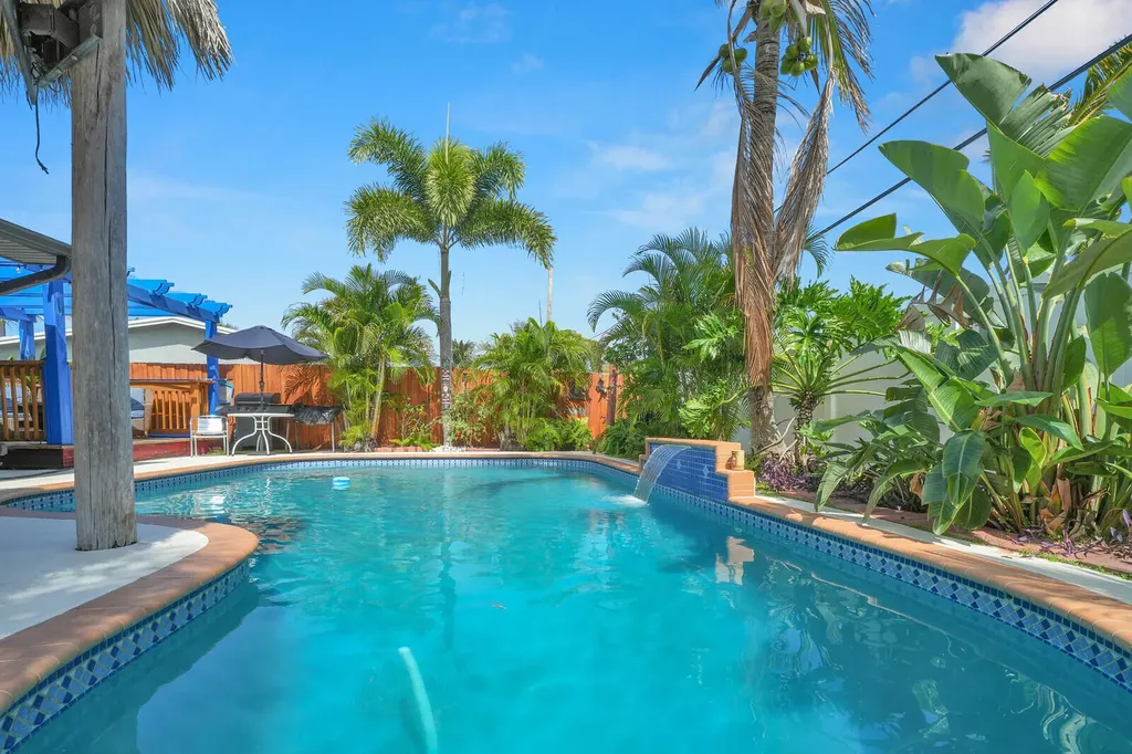 910 NE 23rd Court Pompano Beach FL 33064