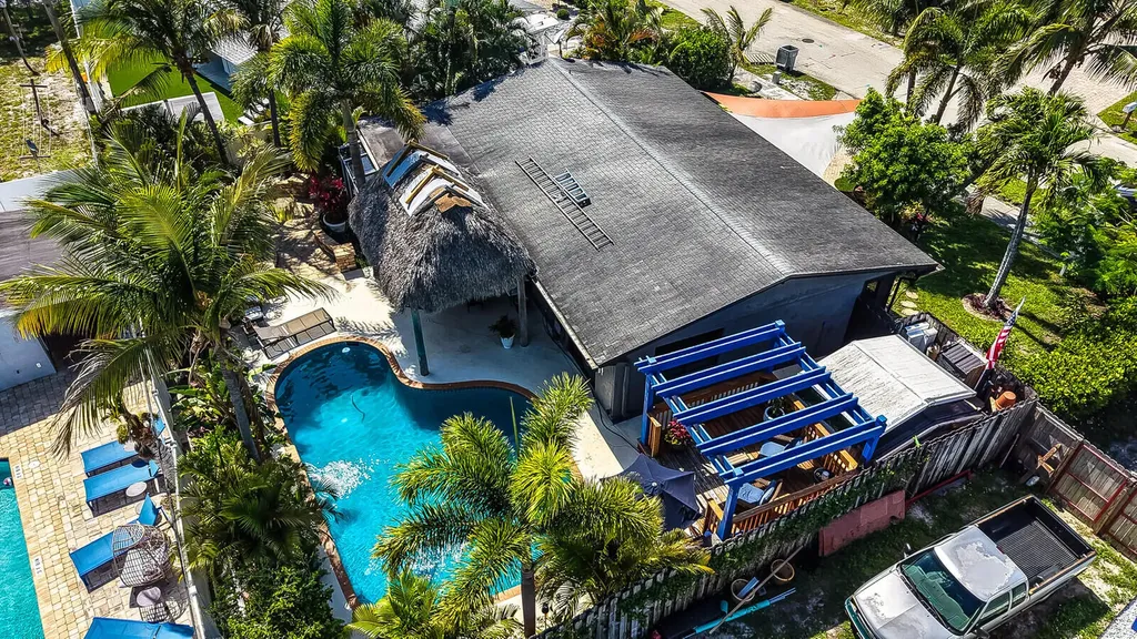 910 NE 23rd Court Pompano Beach FL 33064