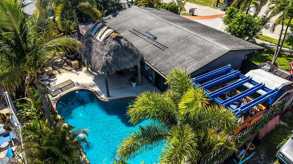 910 NE 23rd Court Pompano Beach FL 33064