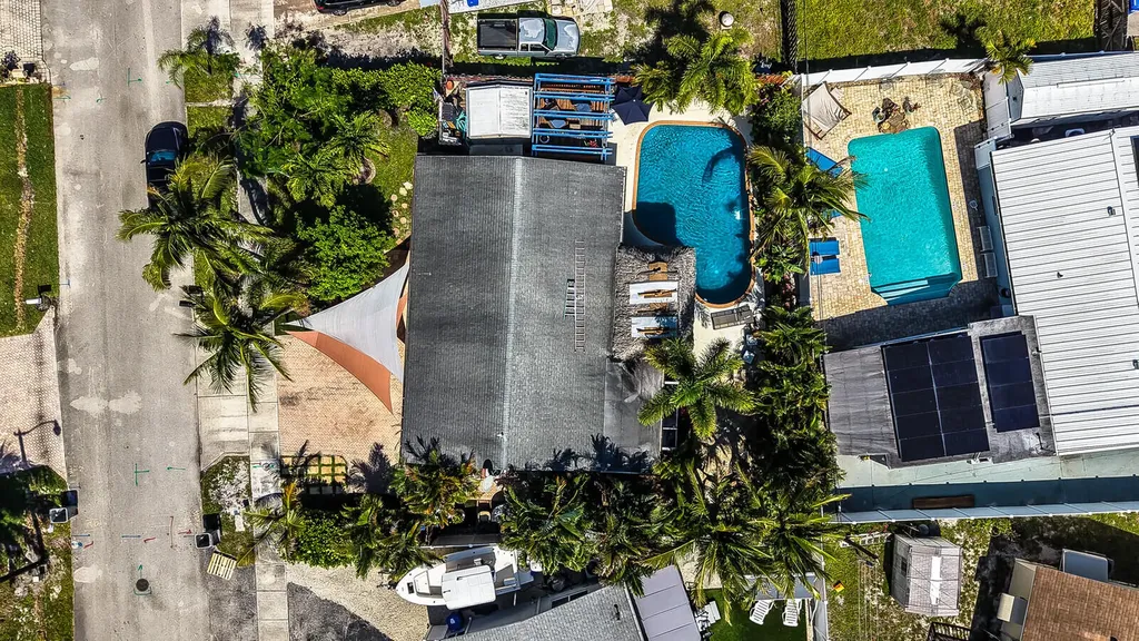 910 NE 23rd Court Pompano Beach FL 33064