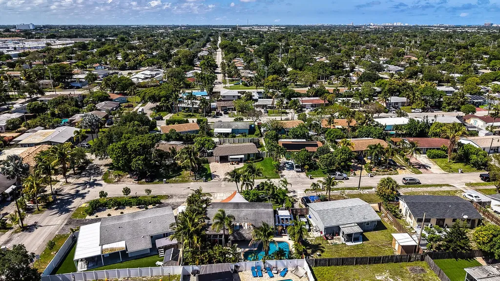 910 NE 23rd Court Pompano Beach FL 33064