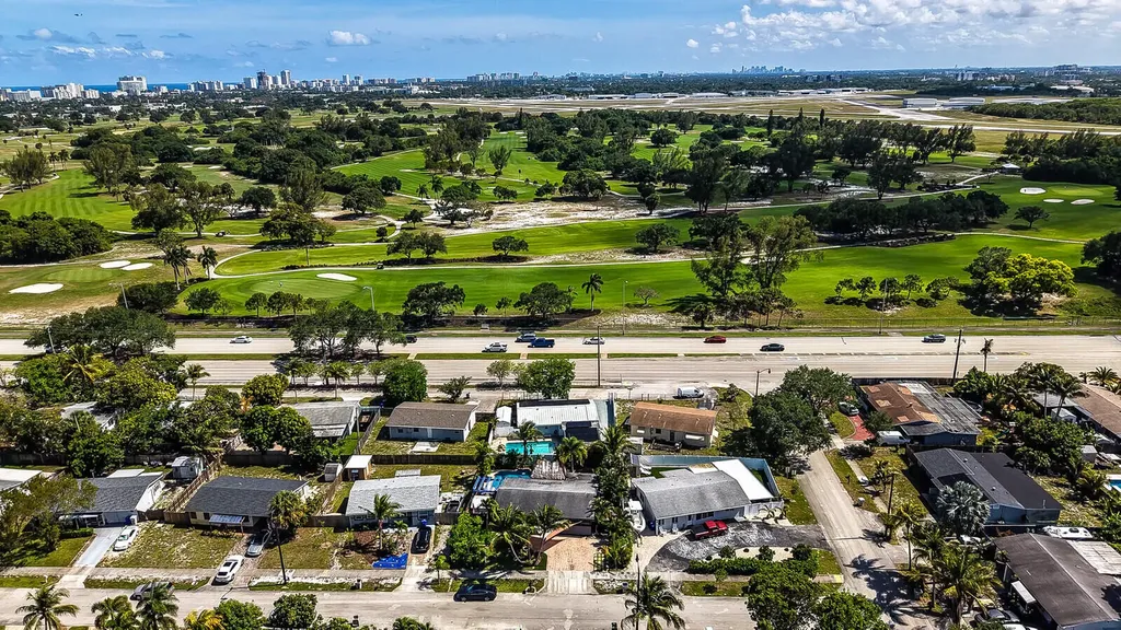 910 NE 23rd Court Pompano Beach FL 33064