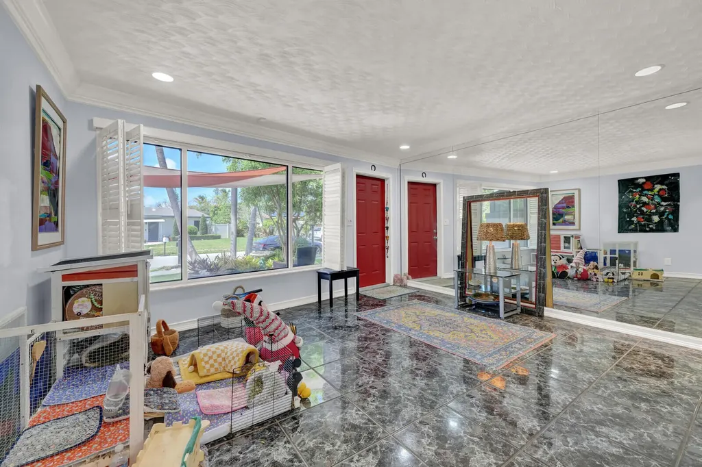 910 NE 23rd Court Pompano Beach FL 33064