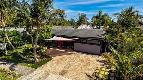 910 NE 23rd Court Pompano Beach FL 33064