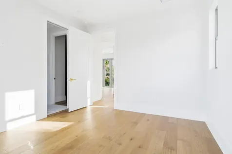 785 Park Place West Palm Beach FL 33401