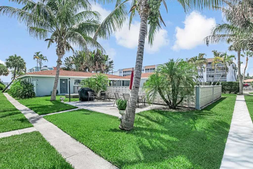 1430 S Lakeside Drive Lake Worth Beach FL 33460