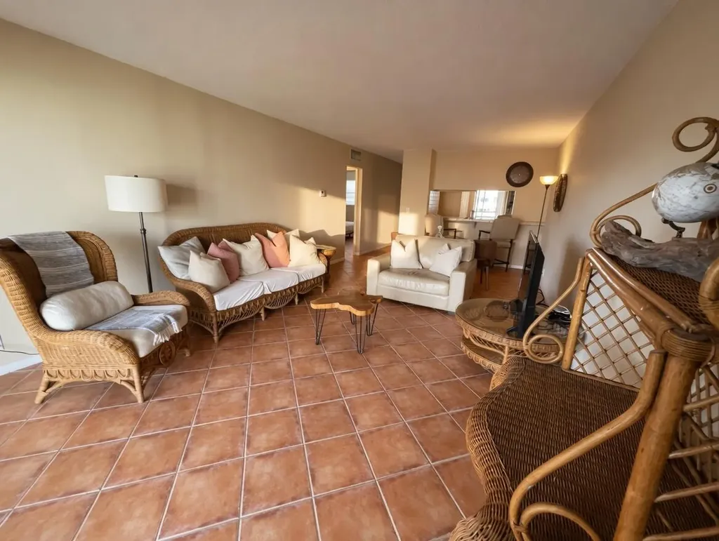 1430 S Lakeside Drive Lake Worth Beach FL 33460
