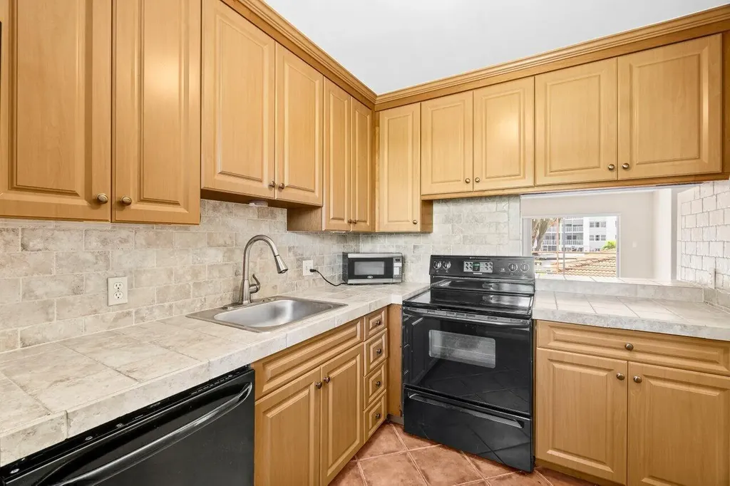 1430 S Lakeside Drive Lake Worth Beach FL 33460