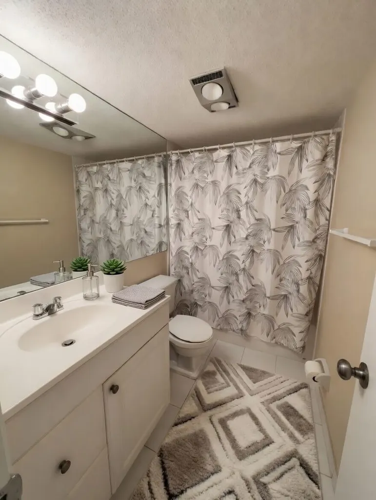 1430 S Lakeside Drive Lake Worth Beach FL 33460